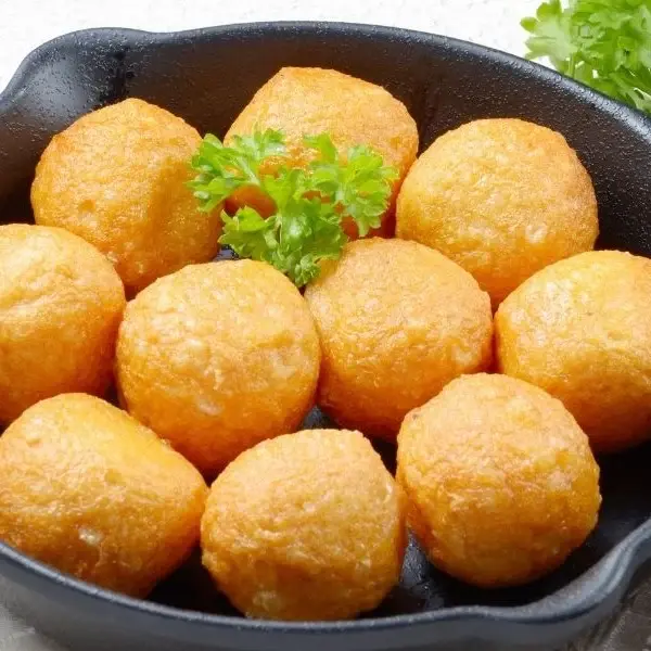 Fried Fish / Beef Balls / Boulettes de poisson / bœuf frites